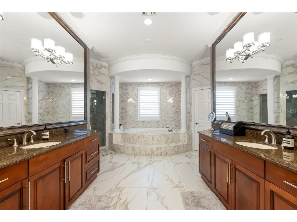 657 Saxony Boulevard Saint Petersburg FL 33716 TB8440826 image40