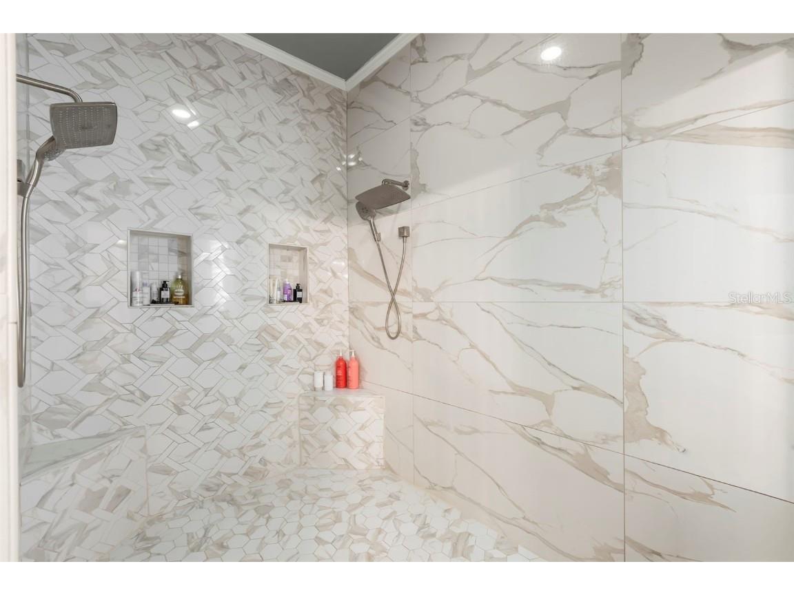 657 Saxony Boulevard Saint Petersburg FL 33716 TB8440826 image42