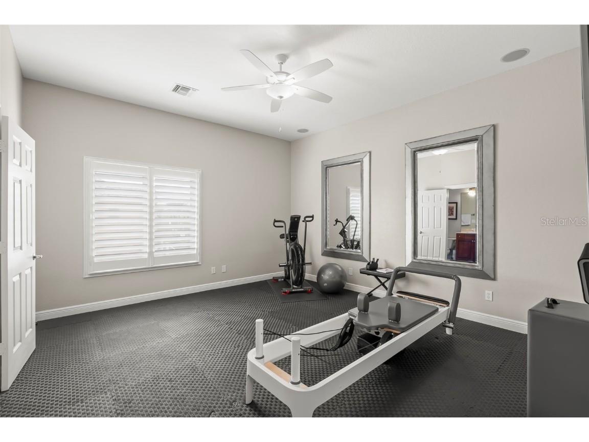 657 Saxony Boulevard Saint Petersburg FL 33716 TB8440826 image54