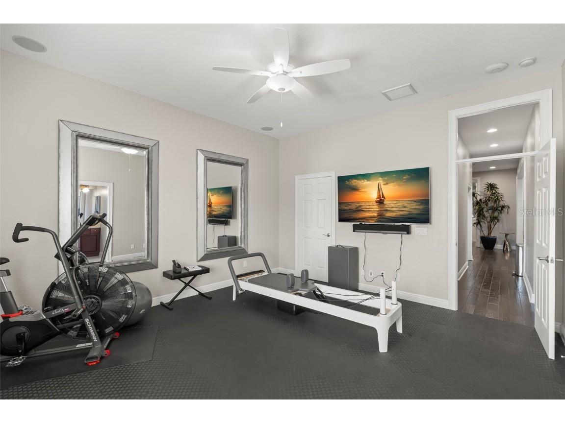 657 Saxony Boulevard Saint Petersburg FL 33716 TB8440826 image55