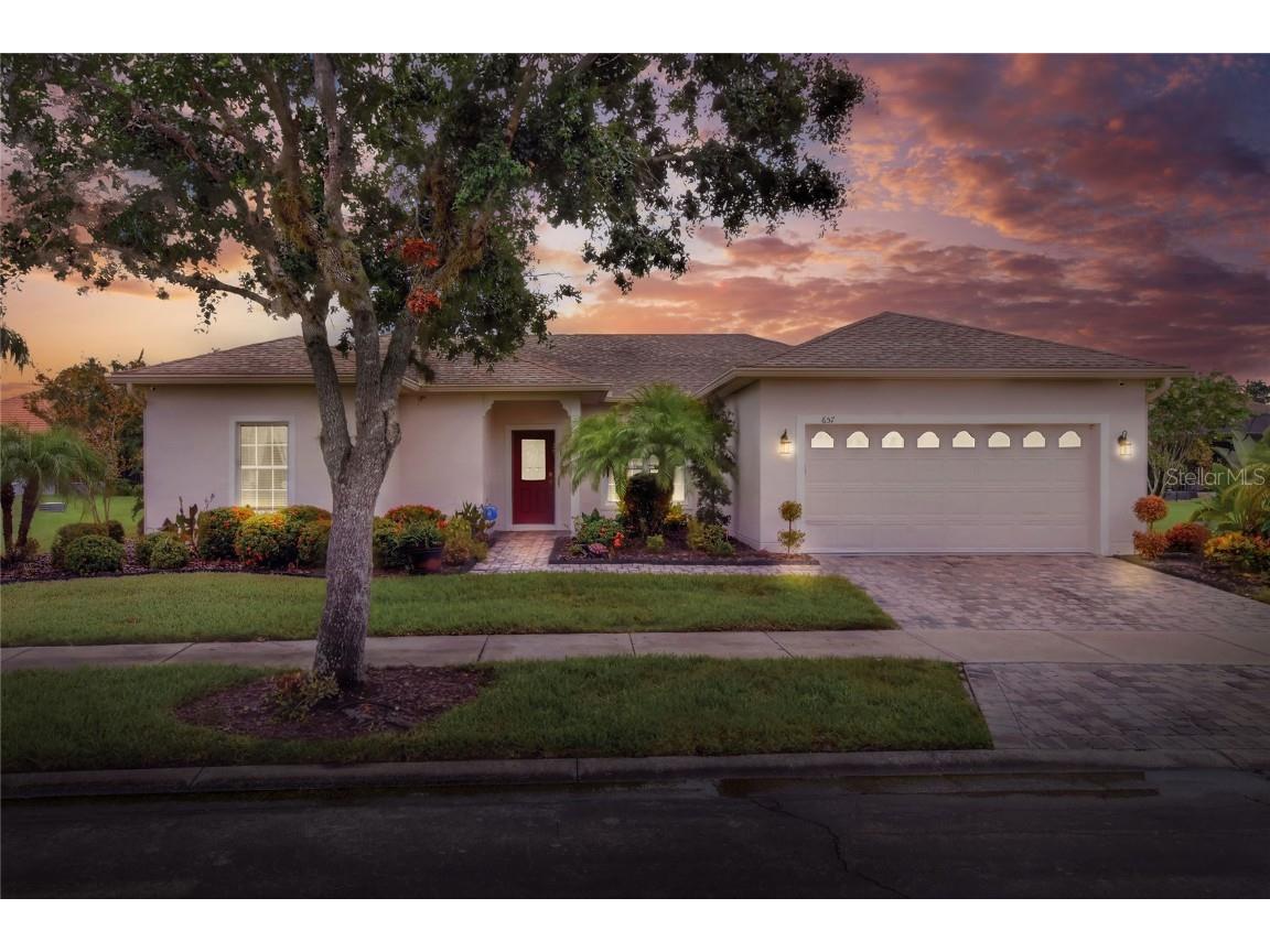 657 Shorehaven Drive Kissimmee FL 34759 L4953957 image1