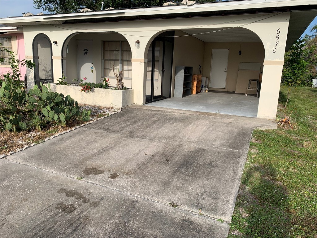 6570 Coliseum Boulevard Port Charlotte FL 33981 D6131280 image1