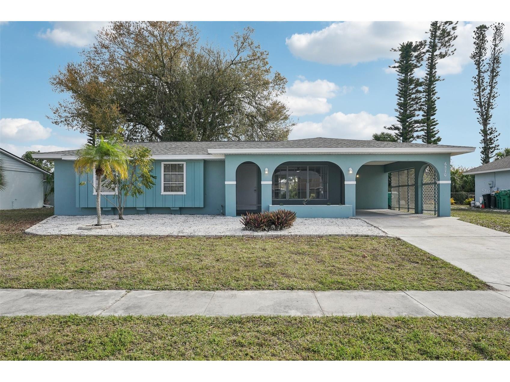 6570 Coliseum Boulevard Port Charlotte FL 33981 N6142356 image1