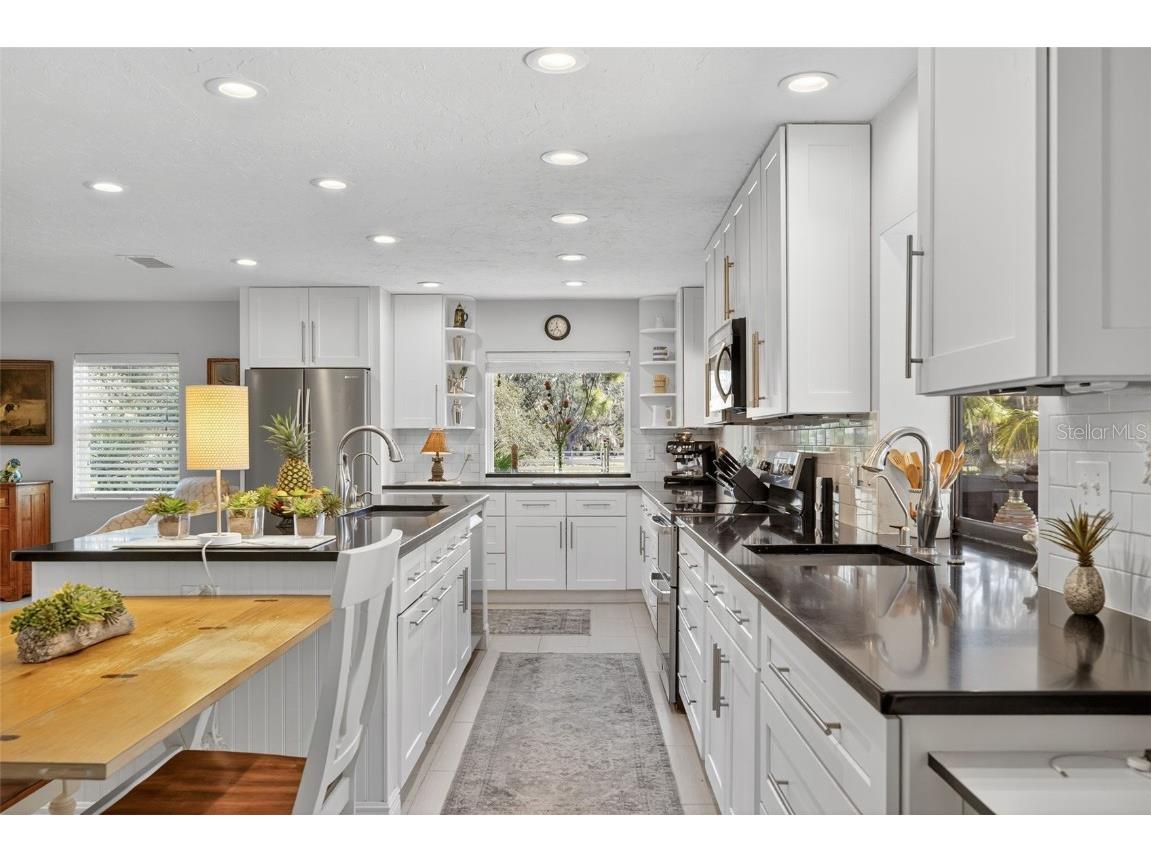 6570 Old Ranch Road Sarasota FL 34241 A4670782 image3