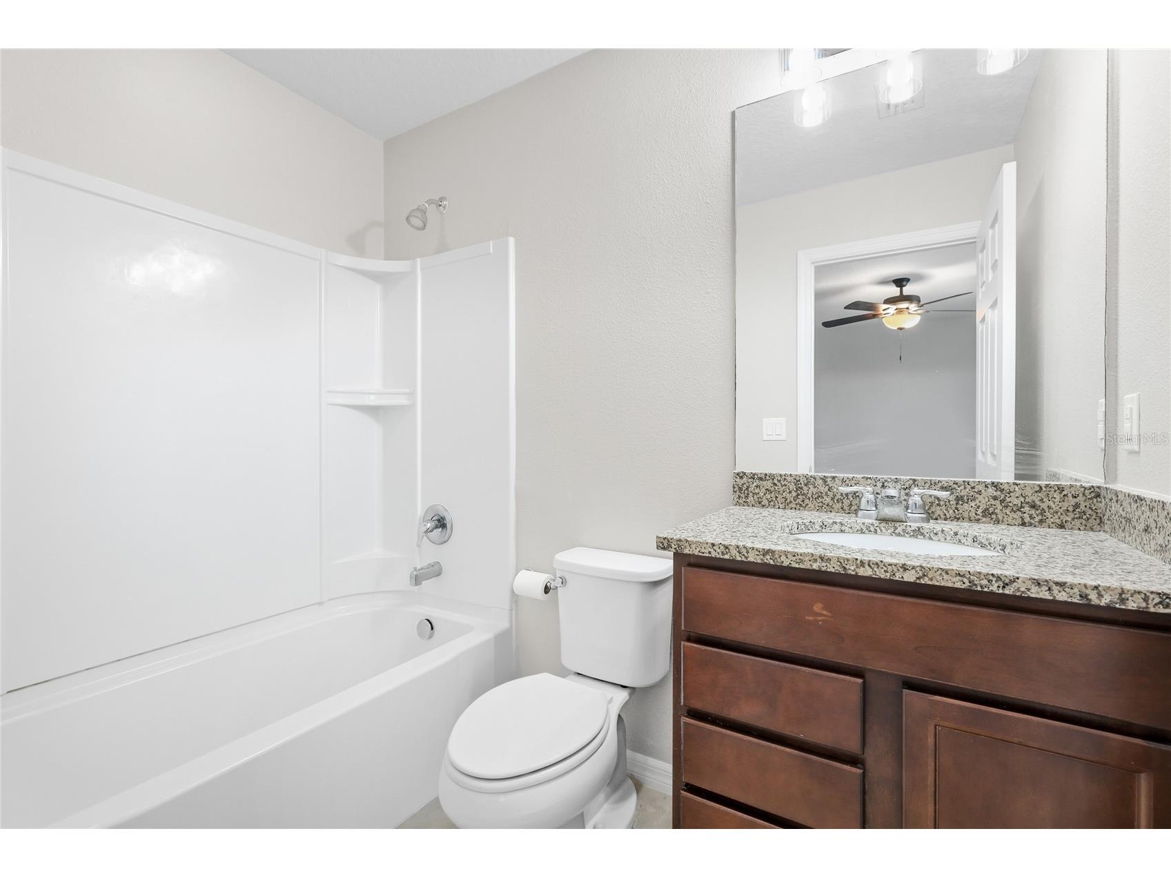6574 Kenava Loop Palmetto FL 34221 A4695083 image29