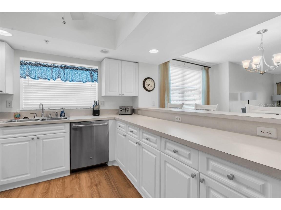 6575 99th Way N #22201 Saint Petersburg FL 33708 - LONG BAYOU TB8429410 image13