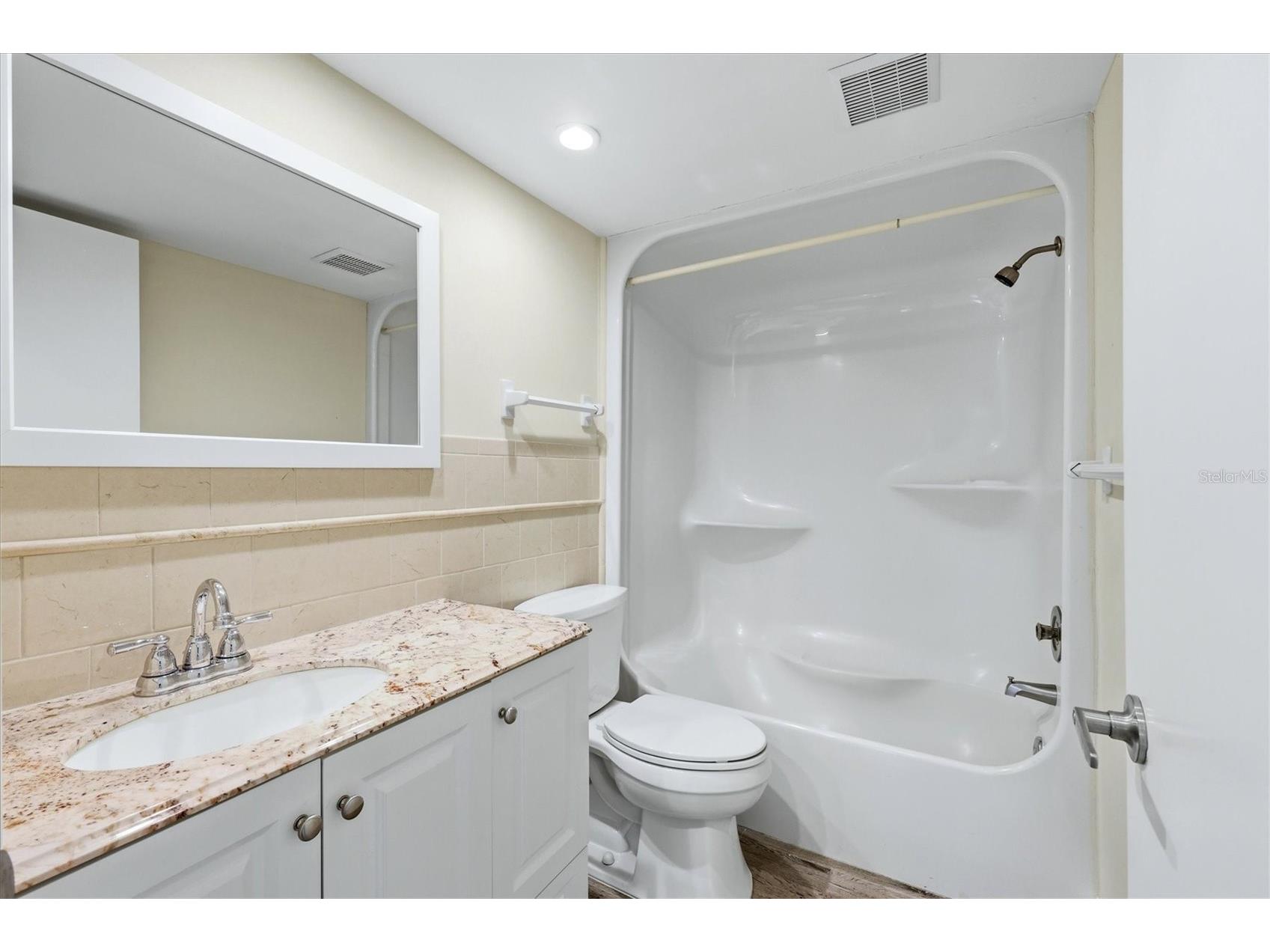 6579 Mauna Loa Boulevard Sarasota FL 34241 A4685839 image18