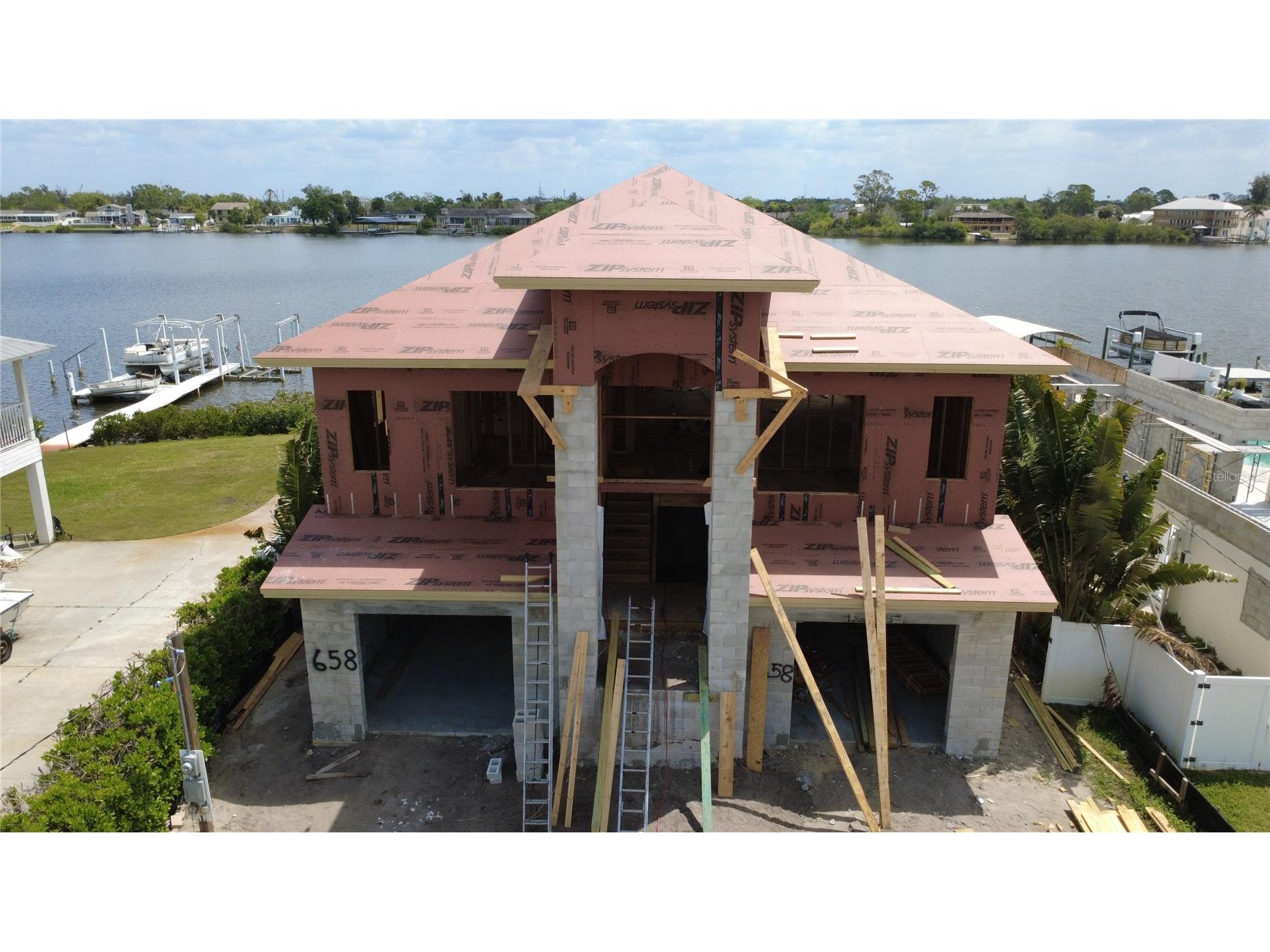 658 Bayshore Drive Tarpon Springs FL 34689 W7884924 image2