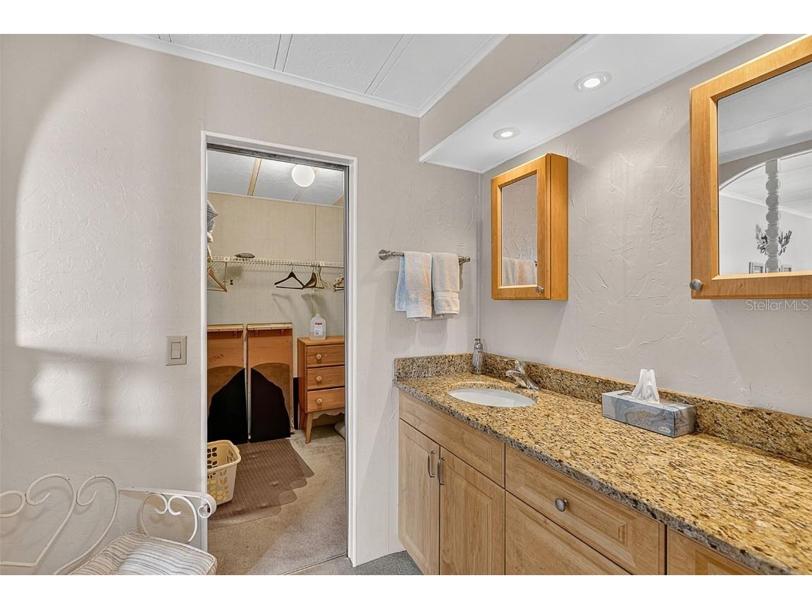 658 La Sala North Port FL 34287 TB8417347 image18