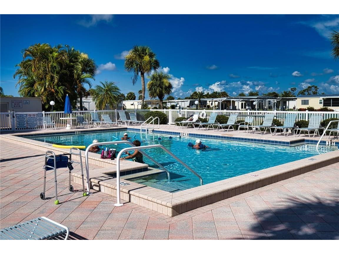 658 La Sala North Port FL 34287 TB8417347 image35