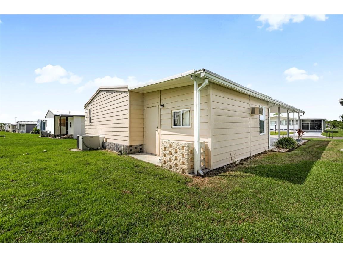 658 La Sala North Port FL 34287 TB8417347 image6