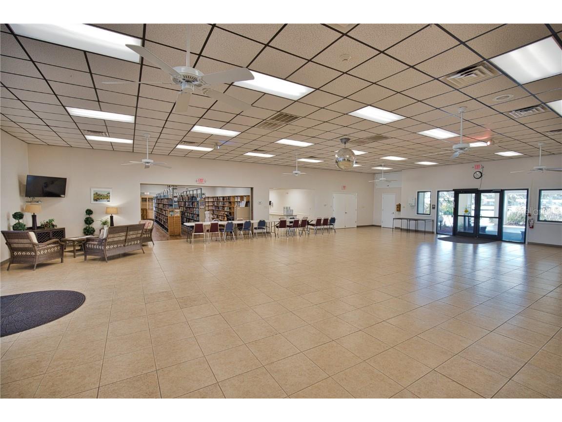 658 La Sala North Port FL 34287 TB8417347 image64