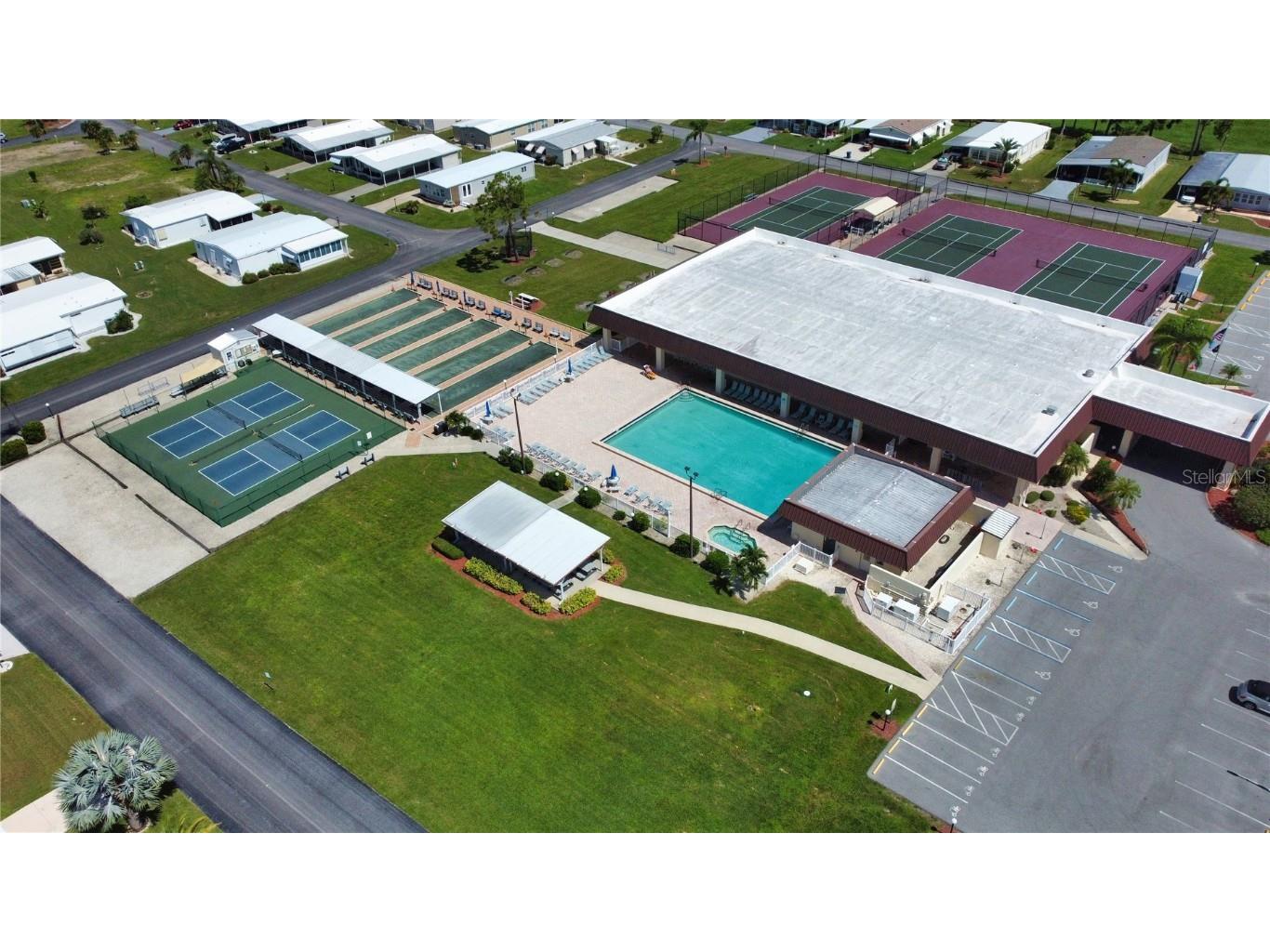 658 La Sala North Port FL 34287 TB8417347 image74