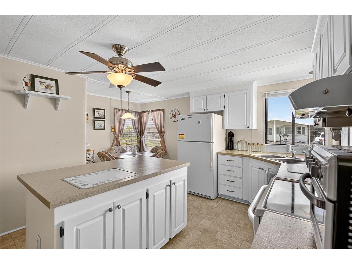 658 La Sala North Port FL 34287 TB8417347 image8