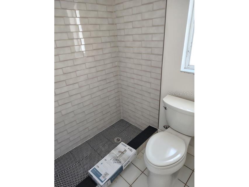 658 Spanish Drive S #108 Longboat Key FL 34228 - SARASOTA BAY/GULF OF AMERICA A4664442 image10