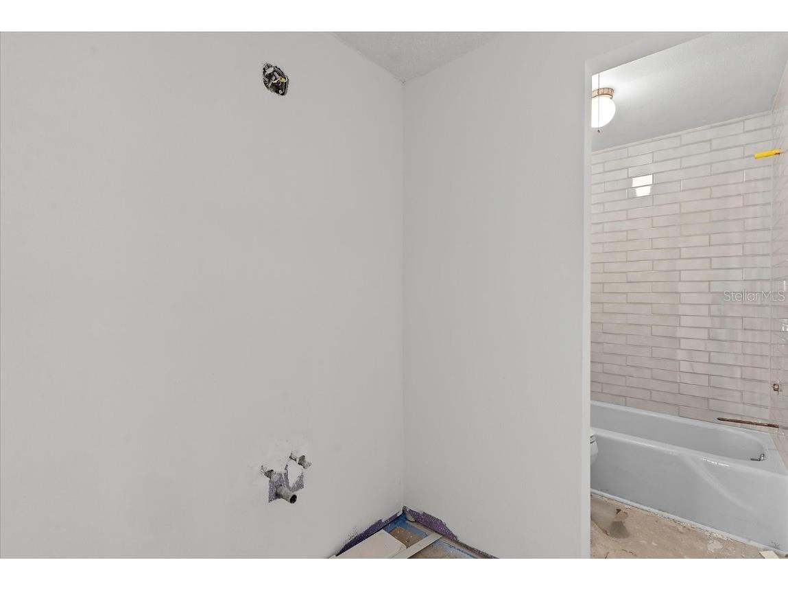 658 Spanish Drive S #108 Longboat Key FL 34228 - SARASOTA BAY/GULF OF AMERICA A4664442 image16