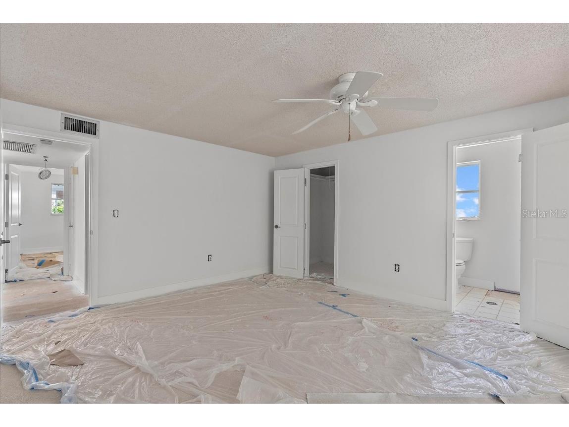 658 Spanish Drive S #108 Longboat Key FL 34228 - SARASOTA BAY/GULF OF AMERICA A4664442 image18