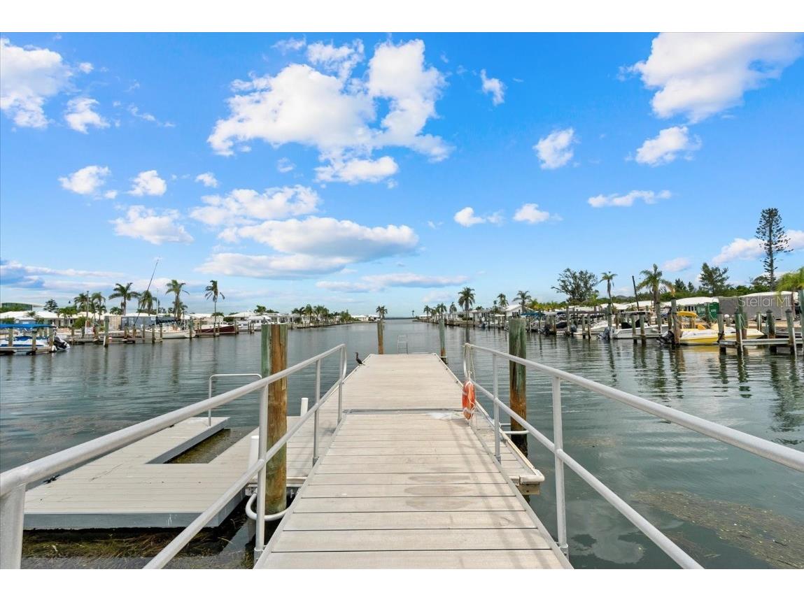 658 Spanish Drive S #108 Longboat Key FL 34228 - SARASOTA BAY/GULF OF AMERICA A4664442 image26