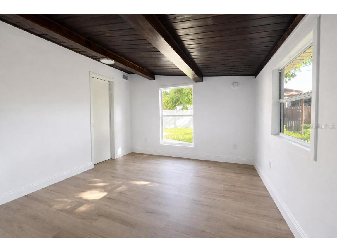 6580 10th Avenue Terrace S Saint Petersburg FL 33707 TB8457161 image8