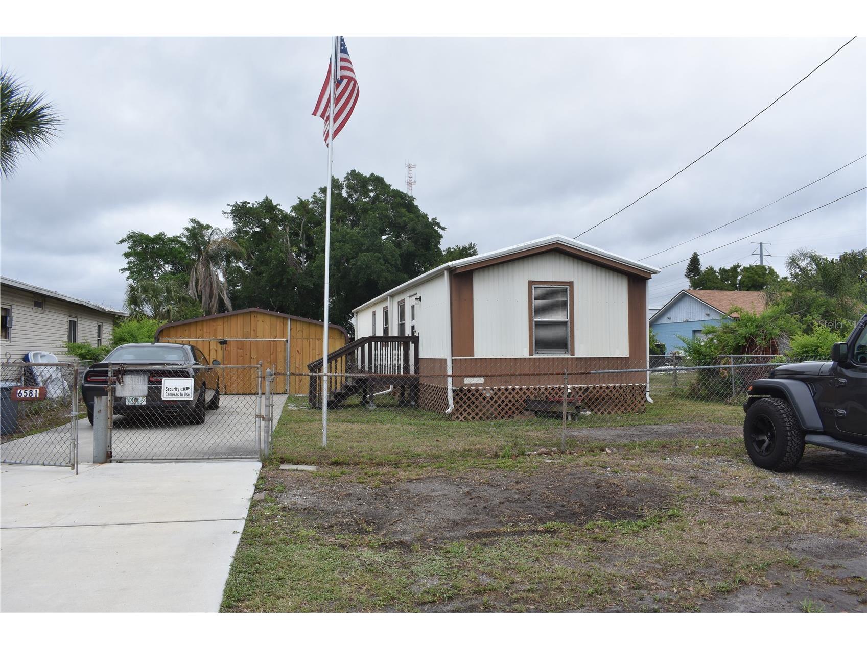 6581 50th Street N Pinellas Park FL 33781 TB8495337 image1