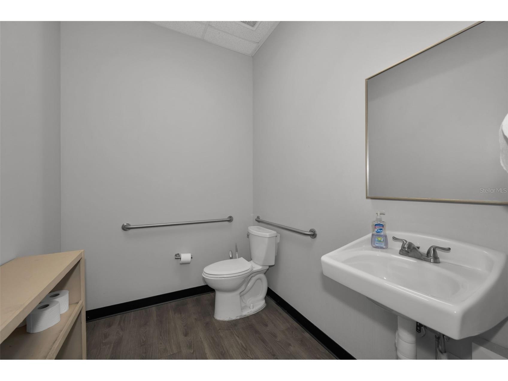 6581 Seminole Boulevard Seminole FL 33772 TB8515997 image15