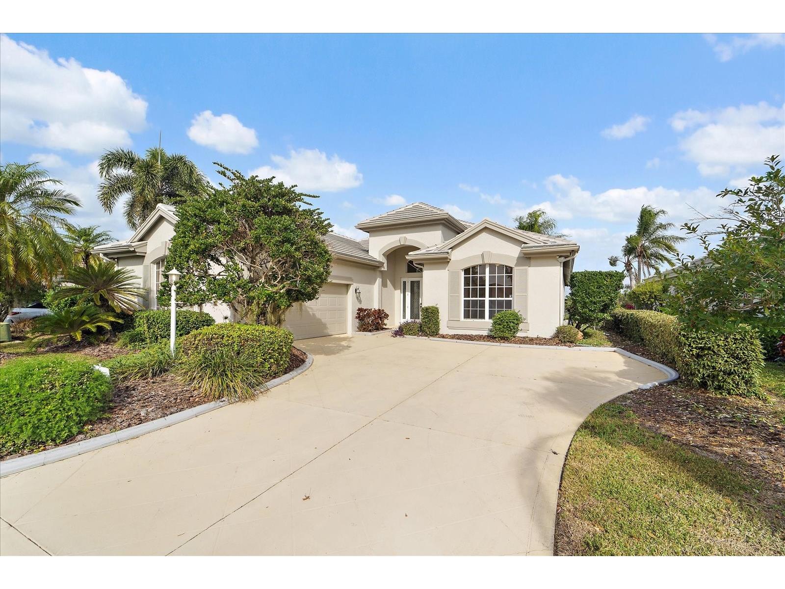 6585 Waters Edge Way Lakewood Ranch FL 34202 A4678812 image1