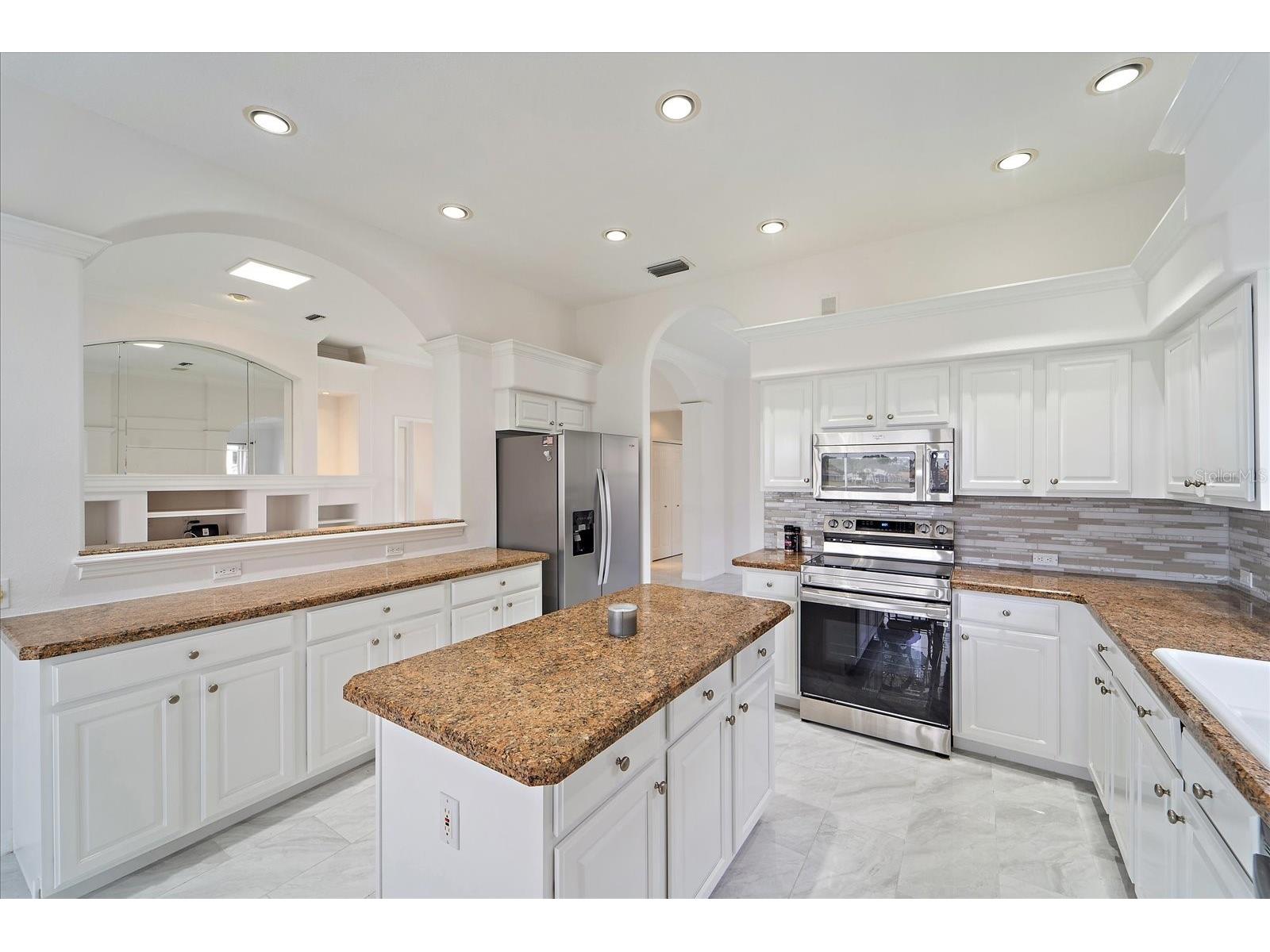 6585 Waters Edge Way Lakewood Ranch FL 34202 A4678812 image12