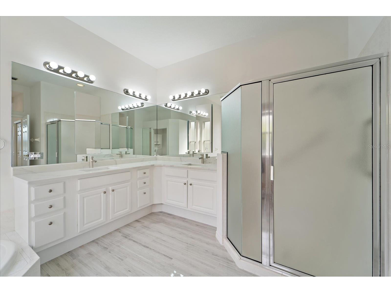 6585 Waters Edge Way Lakewood Ranch FL 34202 A4678812 image20