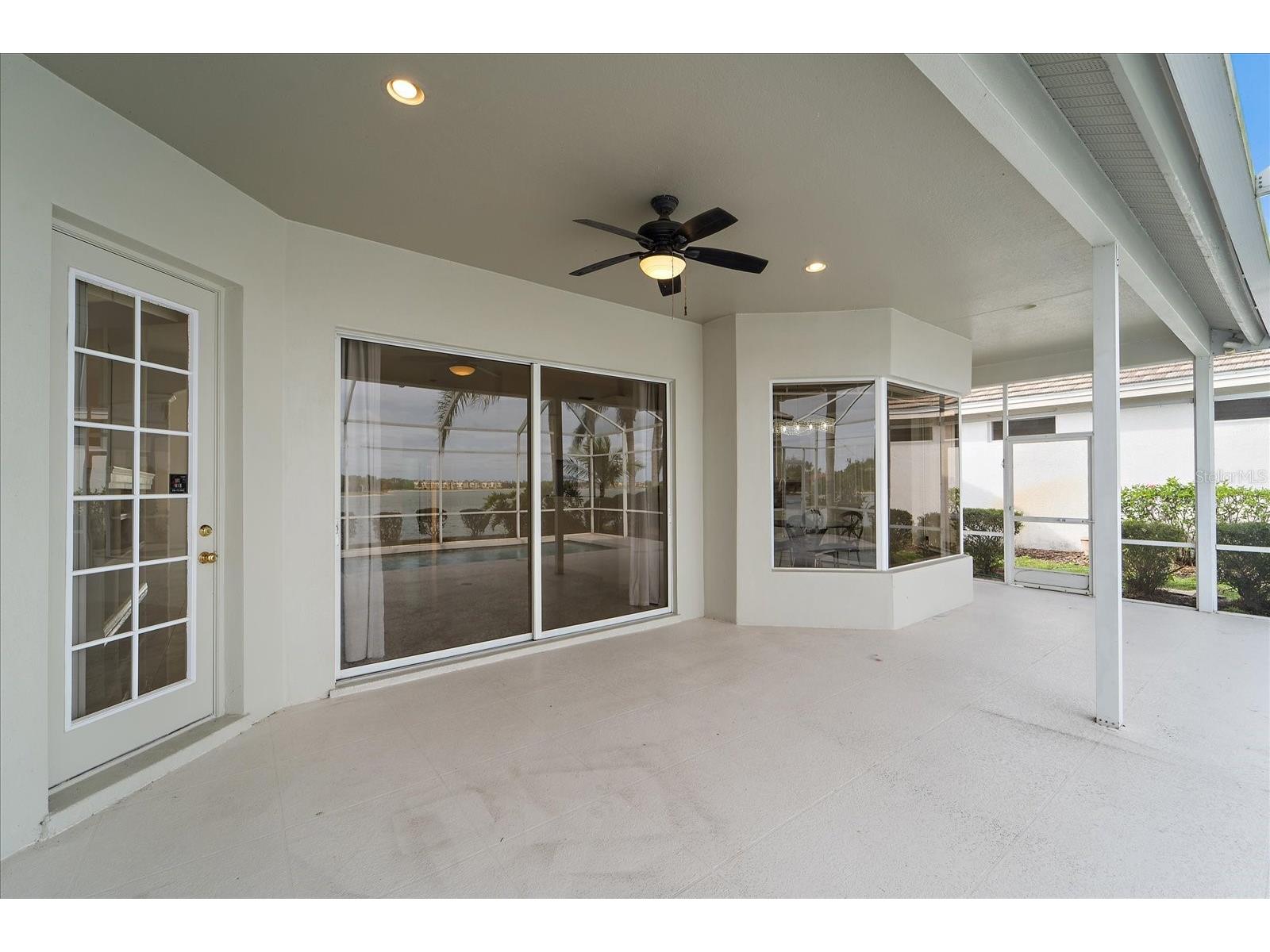 6585 Waters Edge Way Lakewood Ranch FL 34202 A4678812 image39