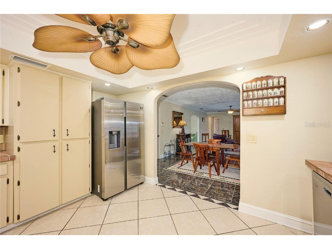 6589 Banyan Drive Indian Lake Estates FL 33855 - LAKE WALK IN WATER TB8370890 image8