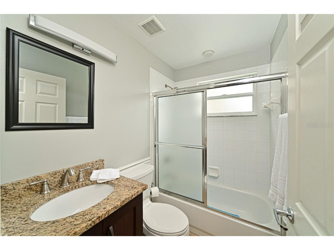 6589 Fairway Gardens Drive #202 Bradenton FL 34203 A4673665 image11