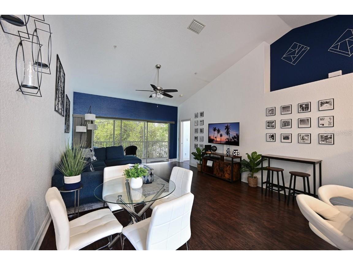 6589 Fairway Gardens Drive #202 Bradenton FL 34203 A4673665 image3