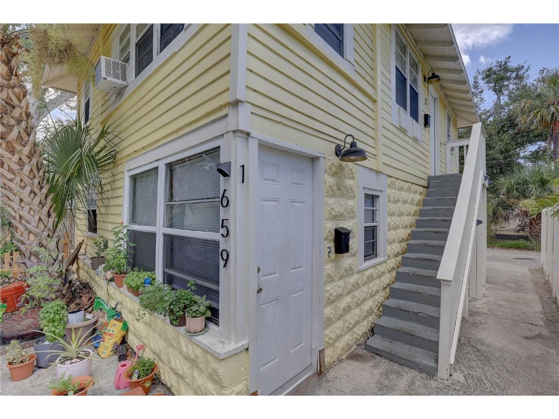 659 26th Avenue S Saint Petersburg FL 33705 TB8397129 image1