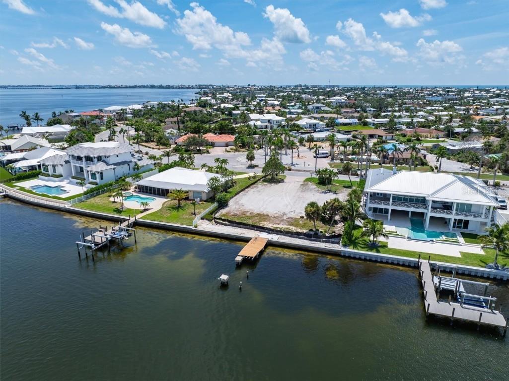 659 Key Royale Drive Holmes Beach FL 34217 - TAMPA BAY A4663623 image6