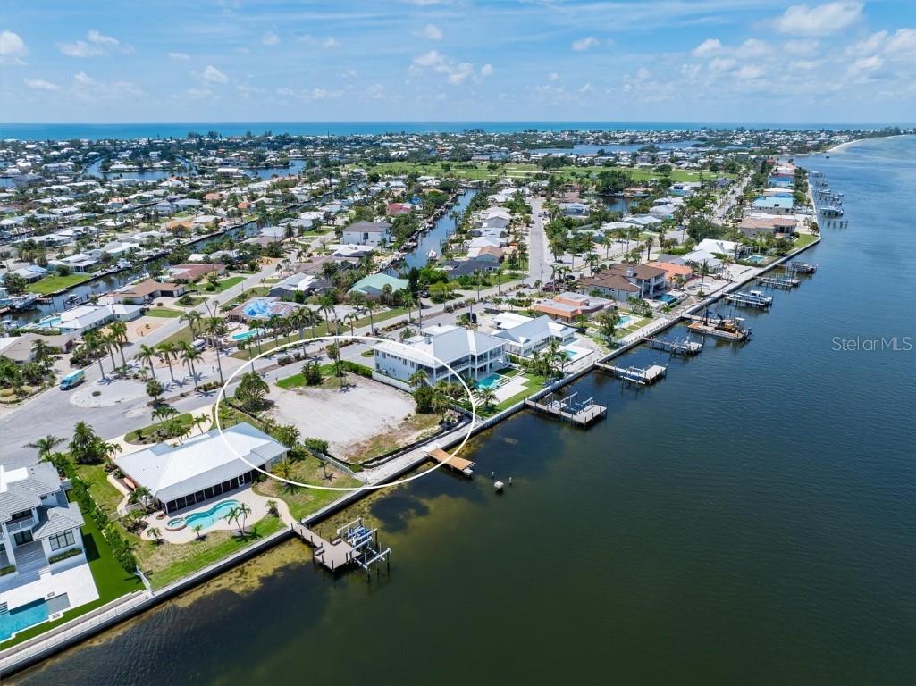 659 Key Royale Drive Holmes Beach FL 34217 - TAMPA BAY A4663623 image9