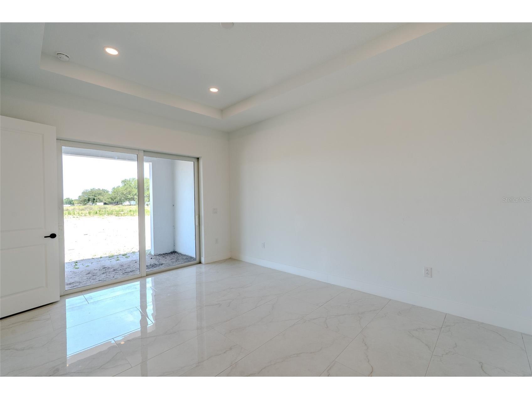 659 Maldives Trail Sarasota FL 34234 A4683422 image8