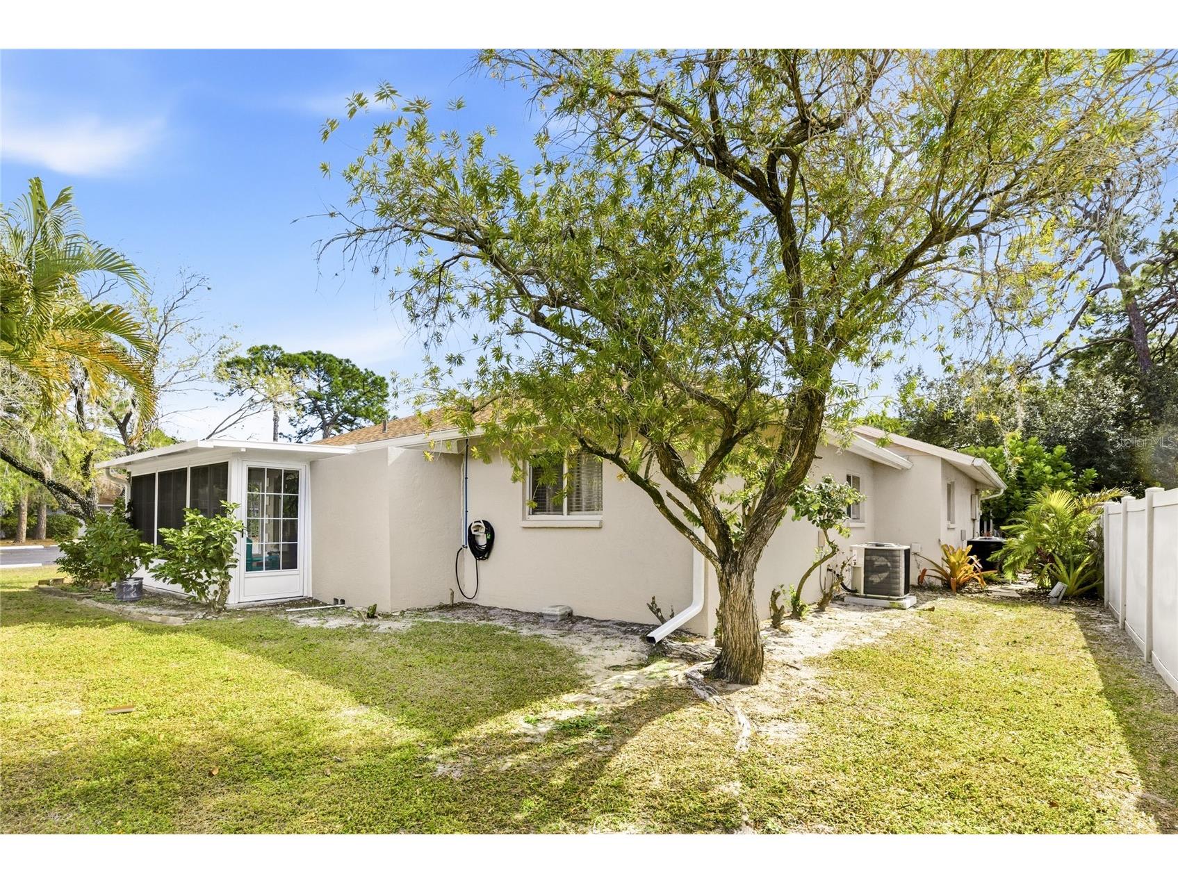 659 N Jefferson Avenue #659 Sarasota FL 34237 A4679563 image23