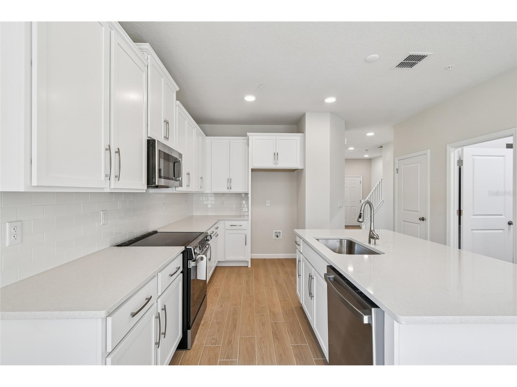 659 Pothos Street Apopka FL 32703 O6348326 image9