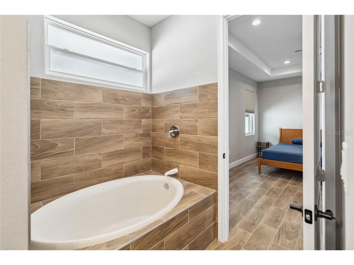 6592 Taxiway Circle Orlando FL 32822 S5140200 image6