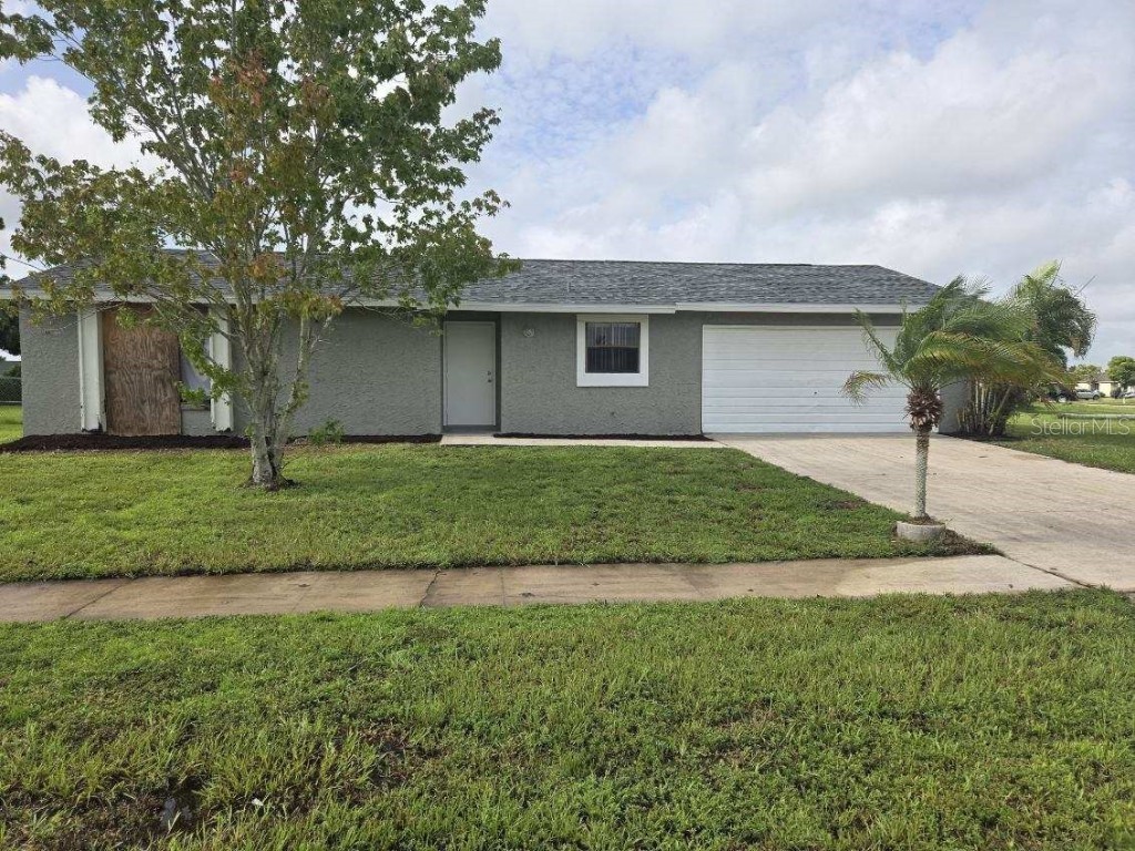 6593 Kenwood Drive North Port FL 34287 A4622401 image1