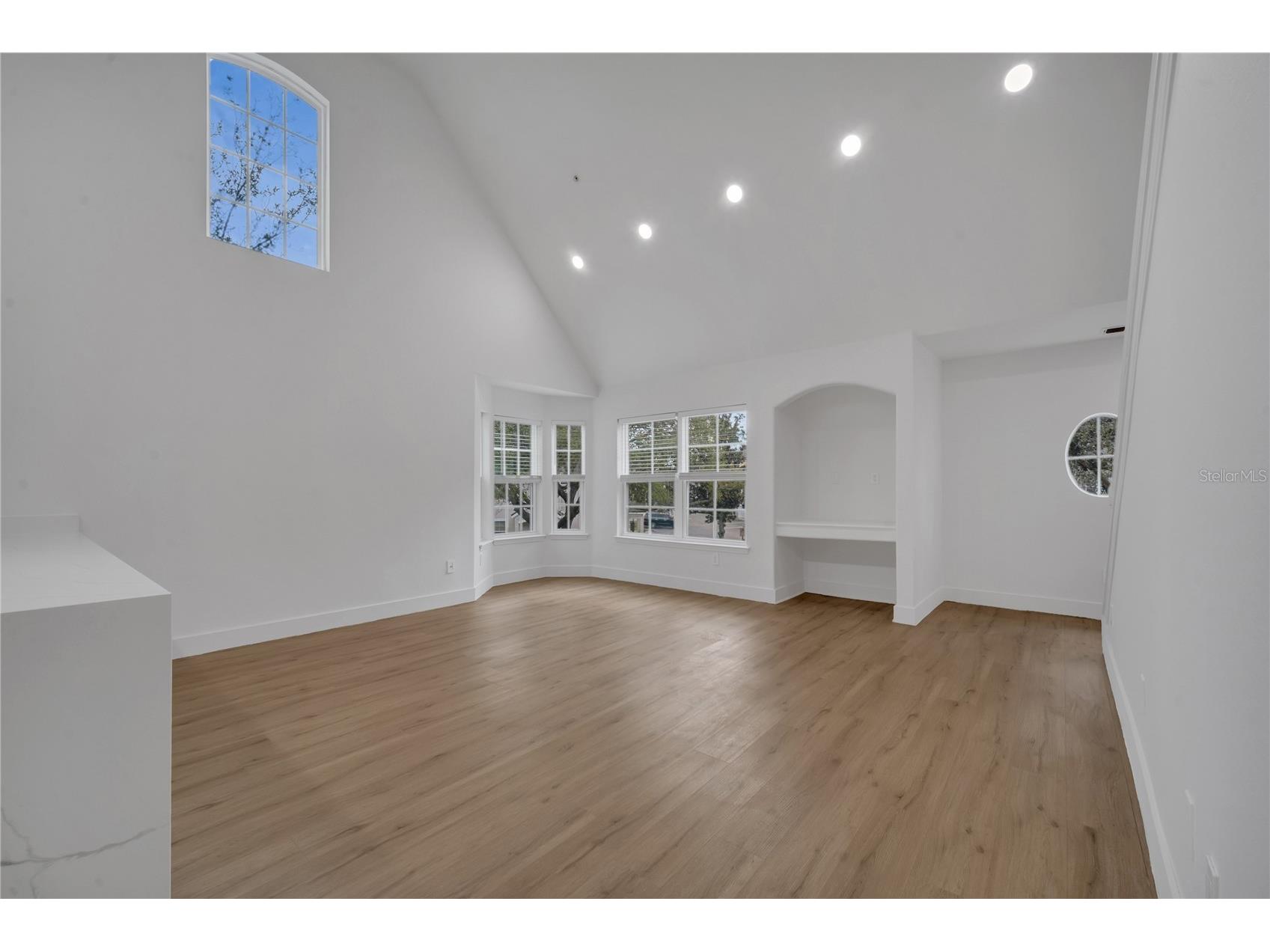 6593 Queens Borough Avenue #202 Orlando FL 32835 O6382951 image5