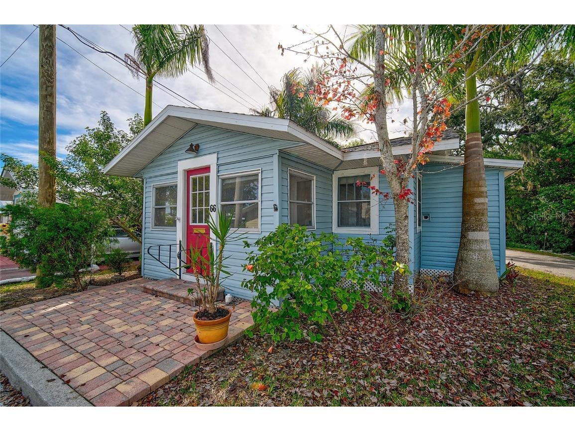 66 Braden Castle Drive Bradenton FL 34208 A4593897 image1