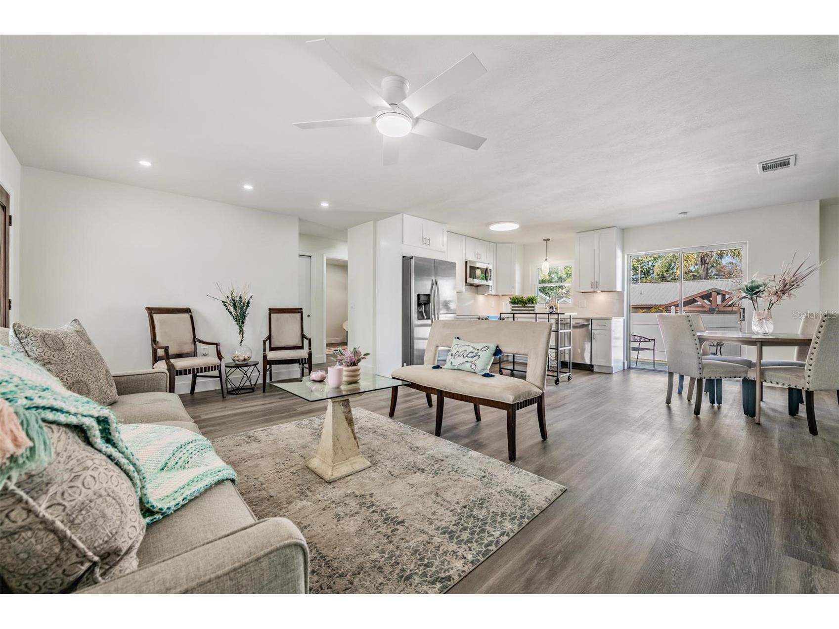 66 Lake Shore Drive Palm Harbor FL 34684 TB8467926 image2