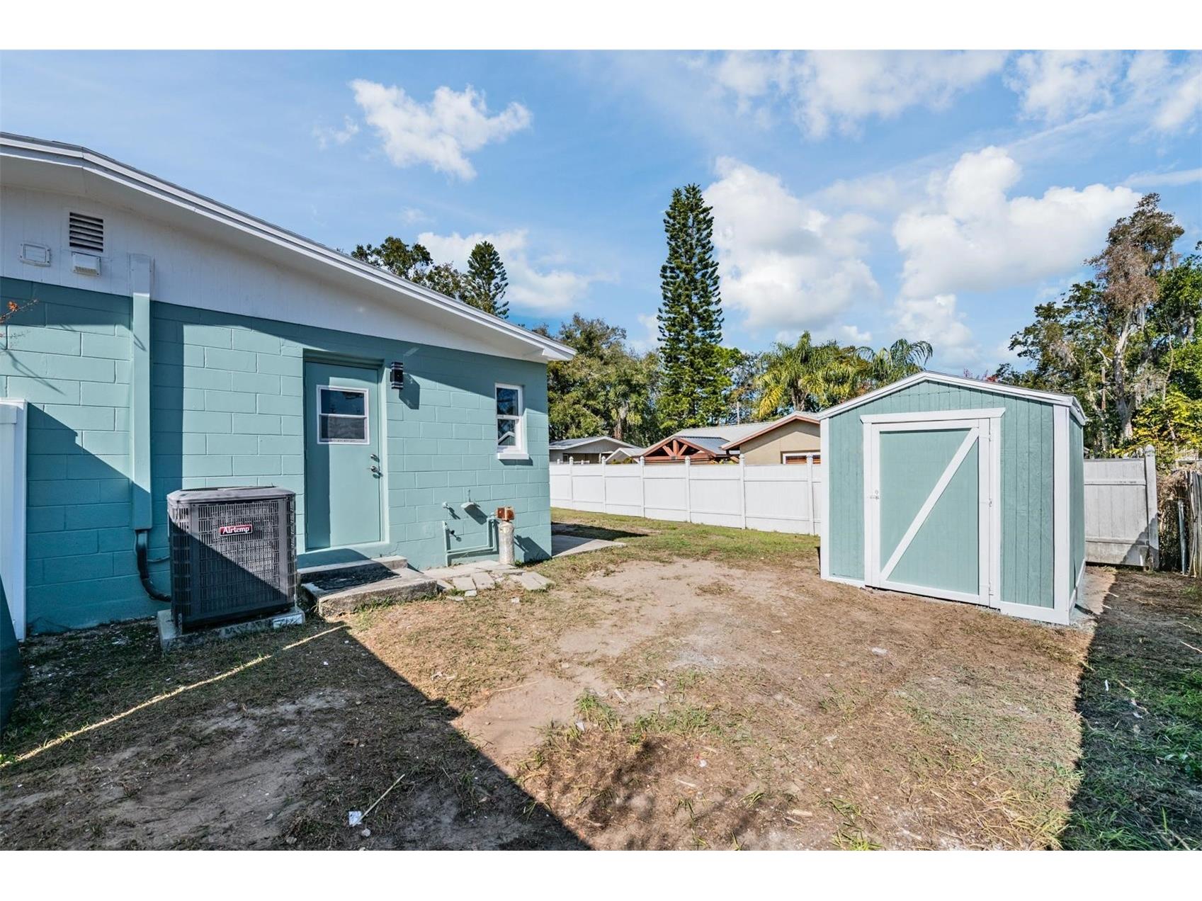 66 Lake Shore Drive Palm Harbor FL 34684 TB8467926 image25