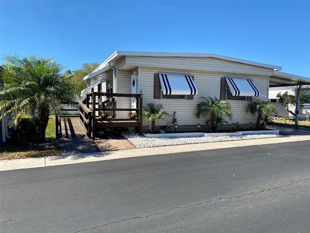 66 Pindo Palm Street W Largo FL 33770 U8177961 image1