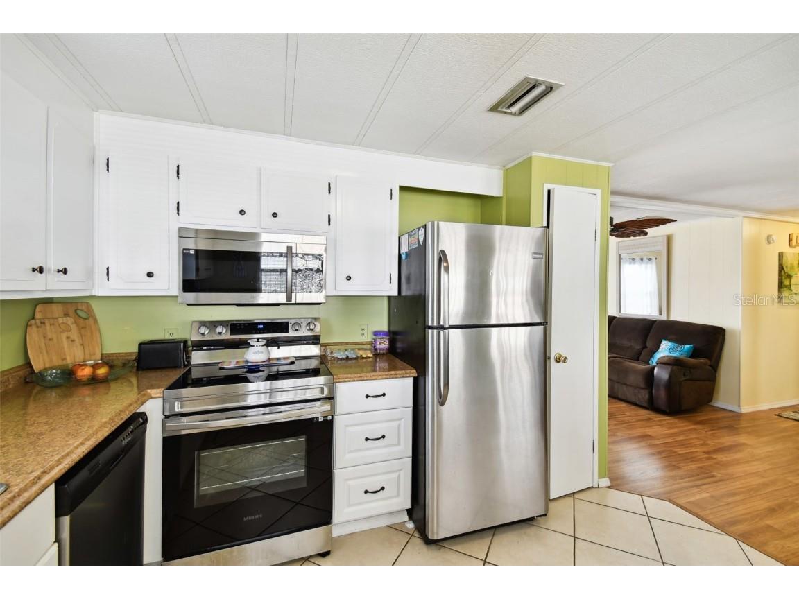 66 Royal Palm Circle Largo FL 33778 TB8373489 image14