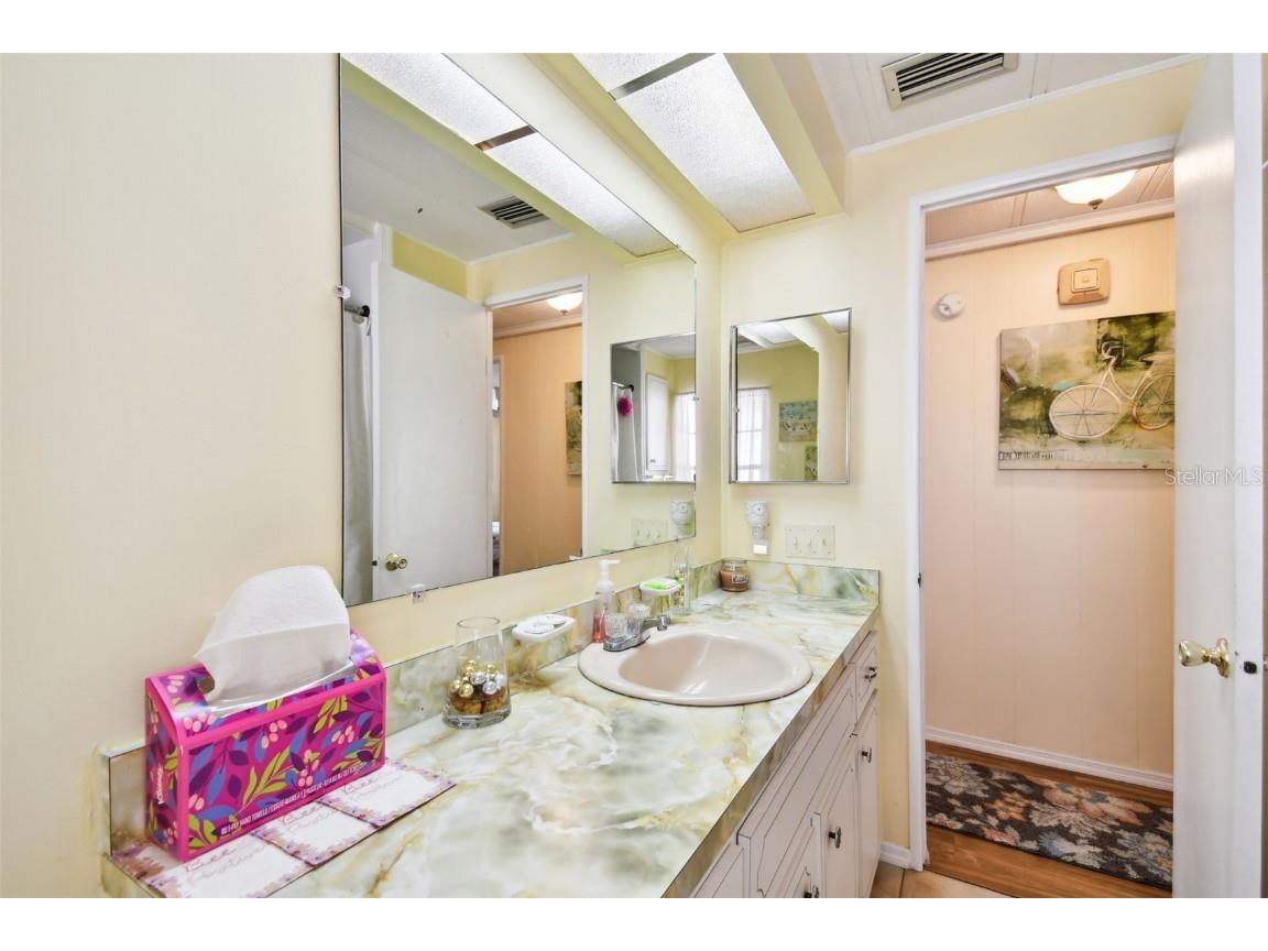 66 Royal Palm Circle Largo FL 33778 TB8373489 image36