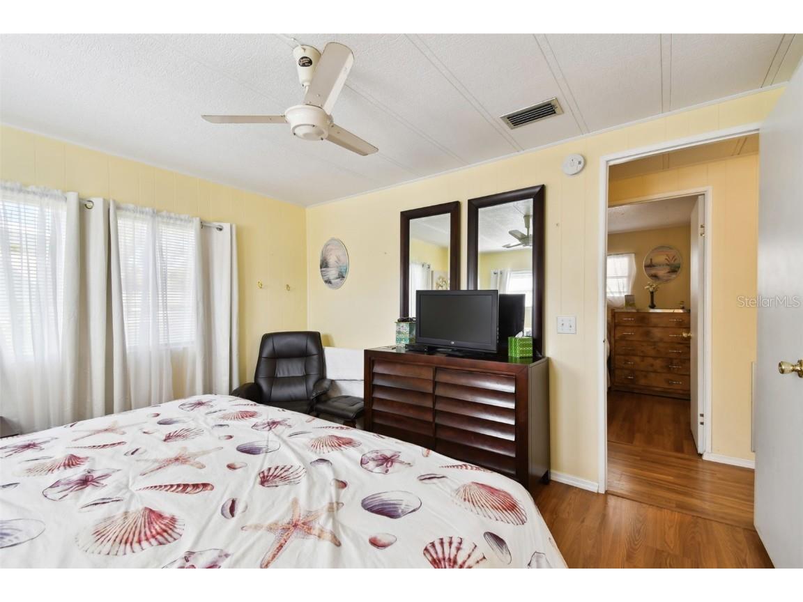 66 Royal Palm Circle Largo FL 33778 TB8373489 image40