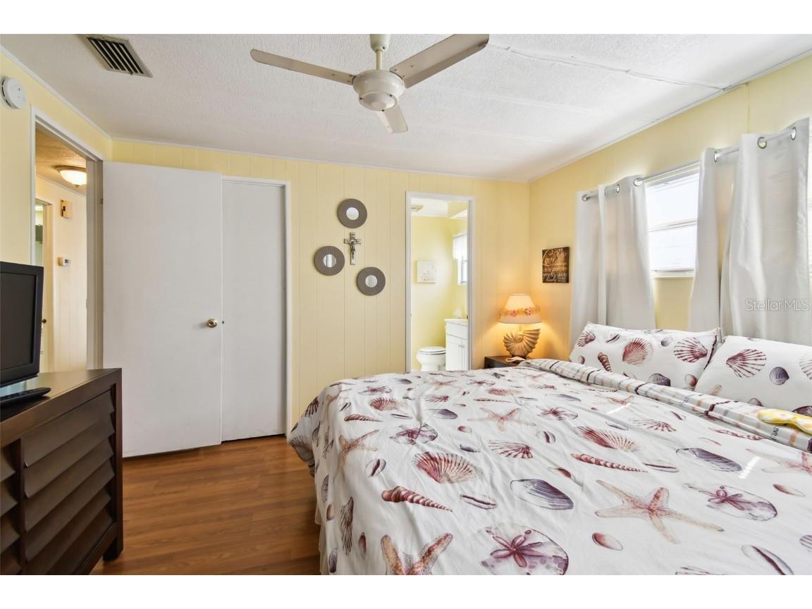 66 Royal Palm Circle Largo FL 33778 TB8373489 image45