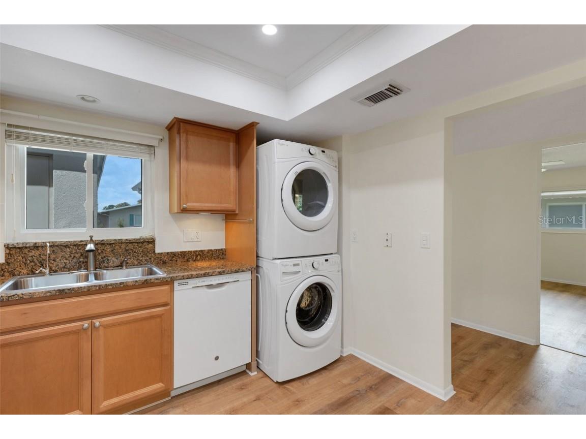 66 Strathmore Boulevard Sarasota FL 34233 A4663179 image5